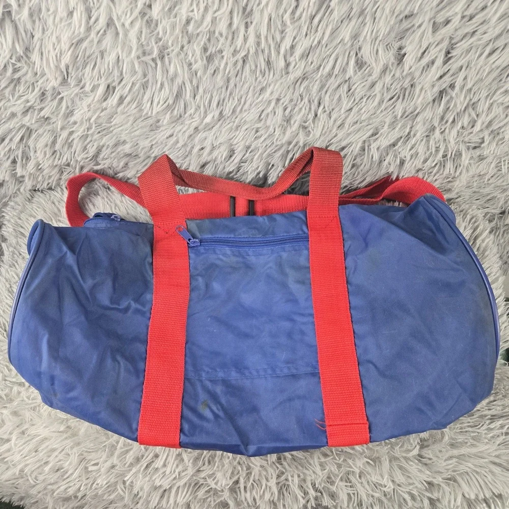 US‎ Soccor Blue 19x9x10 Nylon Shoulder & Hand Straps Duffle Bag *Flaw